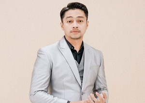 5 Fakta Deva Mahenra, Pacar Mikha Tambayong yang Pamit dari “Ikatan Cinta”