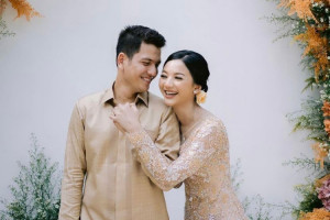 Bocorkan Konsep Pernikahan ala Korea, Glenca Chysara dan Rendi Jhon Resmi Lamaran