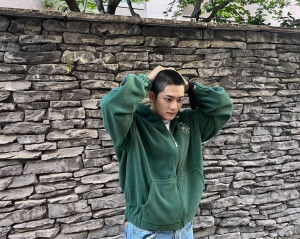 Unggah Potret Rambut Cepak, Kang Tae Oh Pamit Jalani Wajib Militer