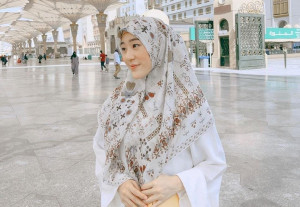 Bakal Segera Menikah, Larissa Chou Ubah Nama Belakang Jadi Gunawan