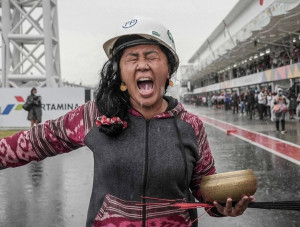 Sirkuit Motegi Jepang Diguyur Hujan, MotoGP Panggil Mbak Rara si Pawang Hujan