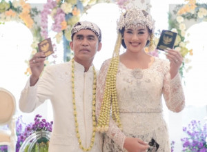 Lepas Status Janda, Catherine Wilson Resmi Nikah dengan Anggota DPRD