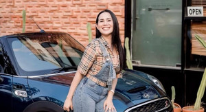 Sindir Nikita Mirzani Dipenjara, Isa Zega: Mami Mau Kasih Support 