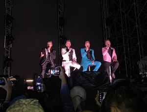 Cuaca Tak Mendukung, Konser Westlife di Prambanan Berujung Gelap Gulita
