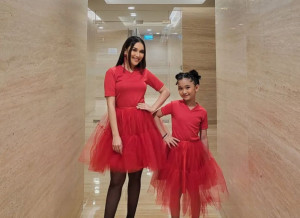 Nyanyikan Lagu "Sang Dewi", Duet Ayu Ting Ting dan Bilqis Pukau Penonton