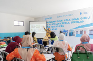KemendikbudRistek RI dan Suntory Beverage and Food (SBF) Resmikan Pusat Pelatihan Guru