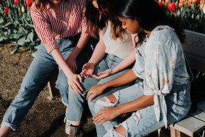 Simak Sejarah dan Fakta Celana Jeans, Andalan Wanita Tampil Bergaya