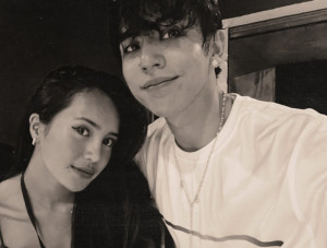 Bikin Iri! Beby Tsabina Unjuk Foto Bareng DPR Ian