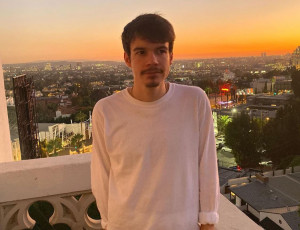 Rex Orange County Dilaporkan Lakukan 6 Kali Pelecehan Seksual di London