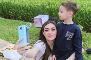 Lucio Anak Celine Evangelista Ultah, Warganet Tanyakan Keberadaan Stefan William