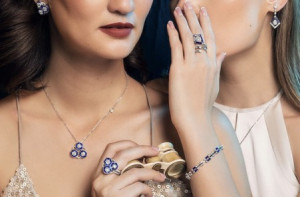 Temukan Unique Diamond Ring dalam Azure Collection