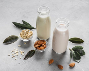 7 Manfaat Konsusmi Susu Almond bagi Ibu Hamil