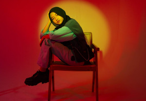 Nadine Fatiana Rilis Single ke-3 “If Tomorrow We Have to Fall Apart”