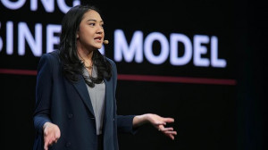 Putri Tanjung Akui Sering Insecure, Ini Penyebabnya