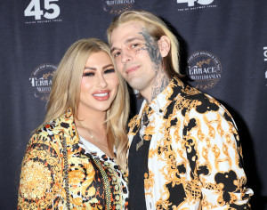 Aaron Carter Meninggal Dunia, Mantan Tunangan Nangis Histeris