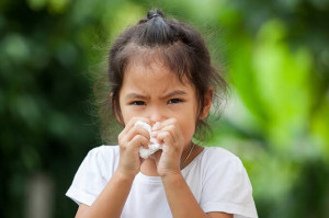 Jaga Kesehata Anak di Musim Pancaroba, Intip Jurus Jitunya!