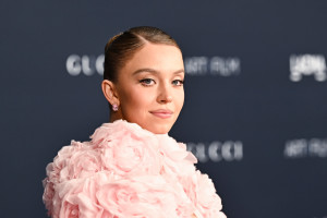 Adu Akting dengan Dakota Johnson, Sydney Sweeney Merasa Gugup