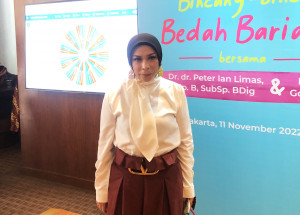 Turun 23 Kg Setelah Bedah Bariatrik, Perjuangan Melly Goeslaw Dapati BB Ideal