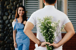 5 Cara Atasi Baper bagi yang Mudah Jatuh Cinta