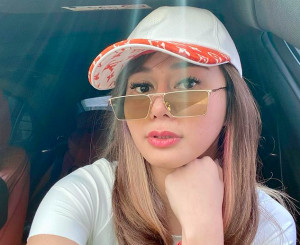 Tak Mau Punya Teman Artis, Denise Chariesta: Gak Ada Gunanya