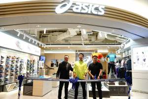ASICS Resmikan New Concept Store dan Gelar World Ekiden 2022