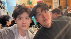 Bestie, 5 Potret Persahabatan Lee Jong Suk dan Kim Woo Bin