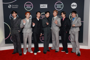Raih Piala American Music Awards 2022, BTS Cetak Sejarah
