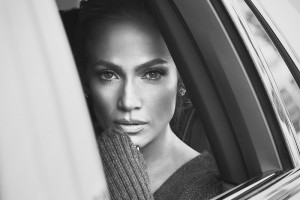 Hapus Semua Postingan Instagram, Ada Apa dengan Jennifer Lopez?