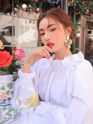 Bikin Wajah Cerah, 5 Warna Lipstik yang Cocok Dipakai Saat Idulfitri
