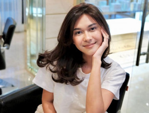 Nana Mirdad Menyesal Gagal Satu Pesawat dengan Song Joong Ki