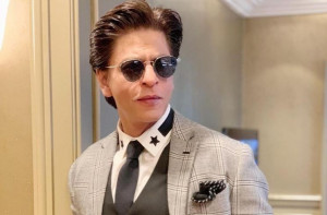 Shah Rukh Khan Jalani Umrah Usai Syuting Film Barunya di Arab