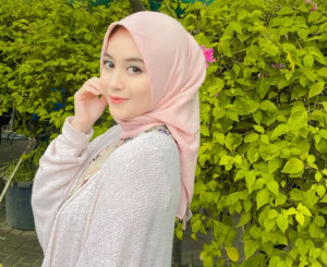 Nabilah Eks JKT48 Bagikan Kisah Awal Berhijab, Belum Sehari Langsung Terima Ujian