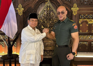 Terima Pangkat Letnan Kolonel Tituler TNI AD, Deddy Corbuzier Ngaku Bangga