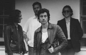Siap-siap! Arctic Monkeys Bakal Konser di Indonesia Tahun Depan