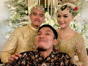Hadiri Pernikahan Kaesang-Erina, Desta Tak Bawa Istri dan Anak
