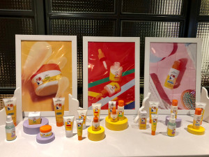 Temani Aktivitas Gen Z, Dermies Hello Glow by ERHA Resmi Diluncurkan