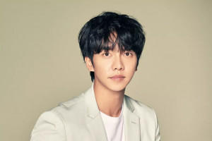 Terima Honor dari Hook Entertainment, Lee Seung Gi Bakal Donasikan Uangnya
