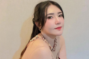 Curhat Duka Jadi Anak Pertama, Via Vallen Ngaku Pernah Dimusuhi Adik