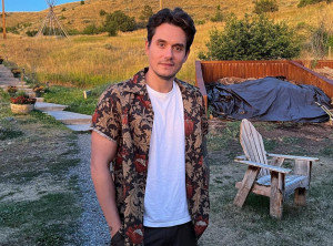 John Mayer Ucap Terima Kasih ke Penggemar Indonesia Usai Lagunya Kembali Viral