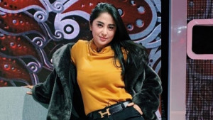 Dewi Perssik Tempuh Jalur Hukum Atas Kasus Fitnah yang Dialaminya