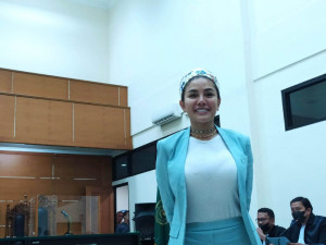 Nikita MIrzani Diharuskan Operasi karena Pengeroposan Tulang