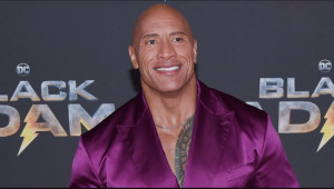 Dwayne Johnson Jadi Dwanta Claus di Malam Natal karena Ulah Putrinya
