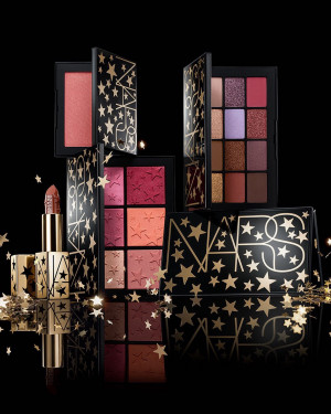 Tampil Glamor, NARS Hadirkan Koleksi Edisi Terbatas “NARS Starstruck Holiday Collection 2022”