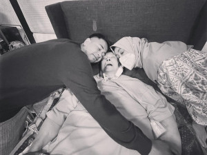 Raffi Ahmad Antar Jenazah Mamih Popon ke Peristirahatan Terakhir