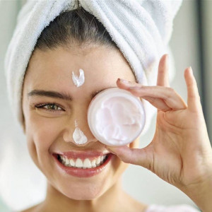 Krim Moisturizer Perawatan Kulit Terbaik untuk Hasil Maksimal