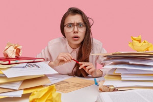 5 Kebiasaan di Tempat Kerja yang Harus Dihentikan Milenial