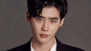 5 Fakta Menarik Lee Jong Suk, Pacar Baru IU