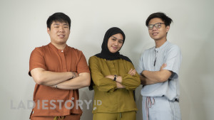 Tak Sekadar Nyaman, Sesa Scrubshouse Hadirkan Baju Jaga Fashionable