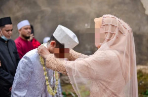Bantah Lakukan Zina, Rozy Akui Nyaman dengan Ibu Mertua