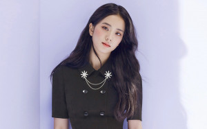 Trendi dan Stylish! Sontek 5 Gaya Rambut Panjang ala Jisoo Blackpink